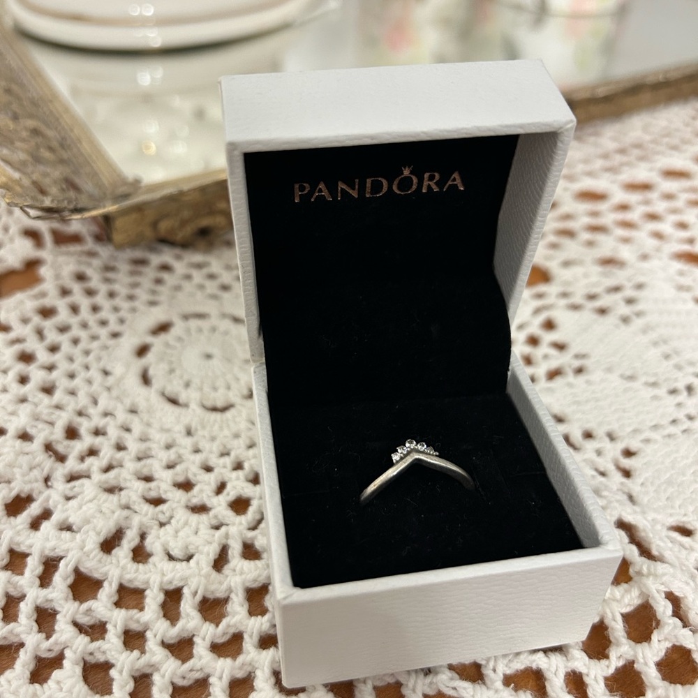 Pandora Tiara Wishbone Ring